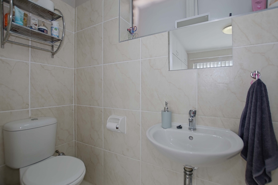 3 Bedroom Property for Sale in Table View Western Cape
